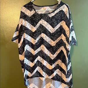 LuLaRoe Black and White Floral Chevron Top